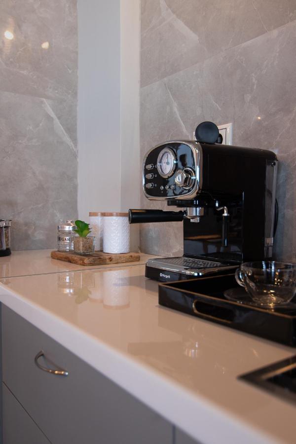 Georgianna'S Suite With Private Pool , 'Greysuite' Kompoi Exterior photo