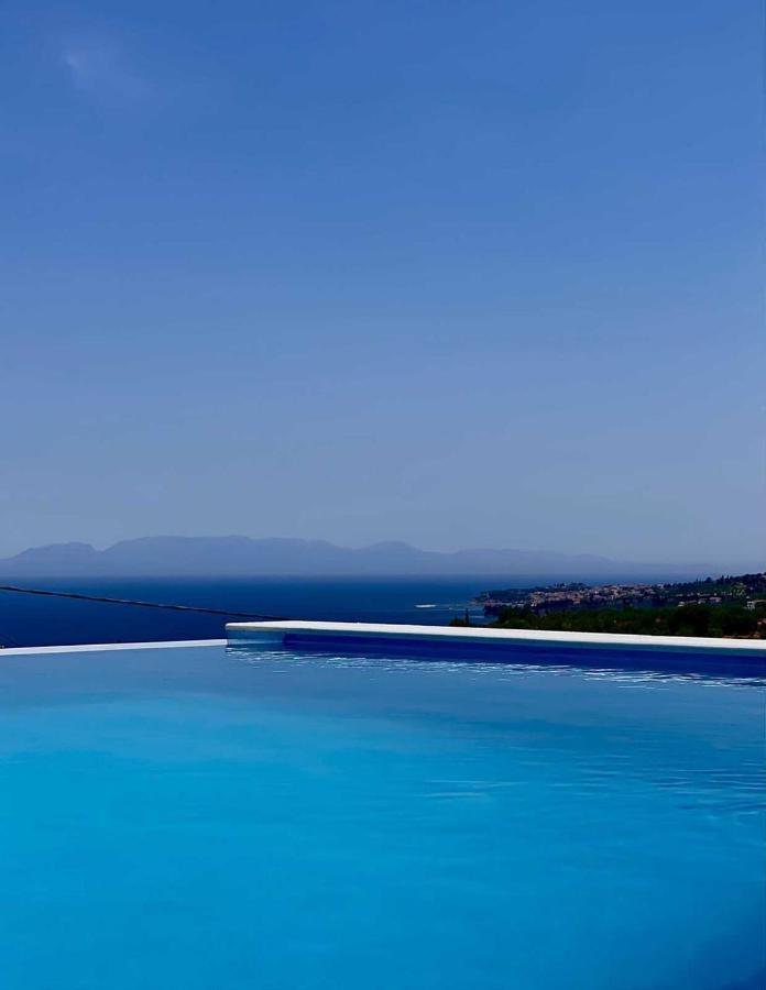Georgianna'S Suite With Private Pool , 'Greysuite' Kompoi Exterior photo
